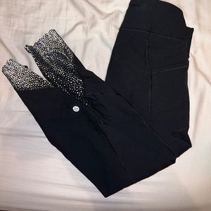 Lululemon Scallop Capri